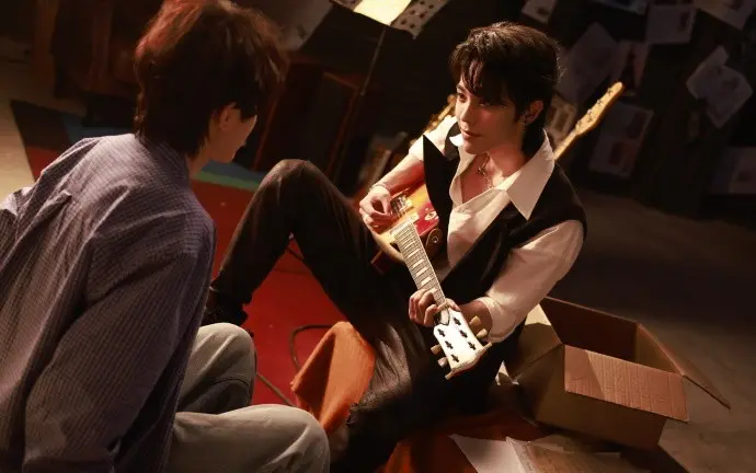 2025热门短剧《弦上光年》双男主全集-高清在线免费观看完整版-弦上光年详情介绍-HD中字资源