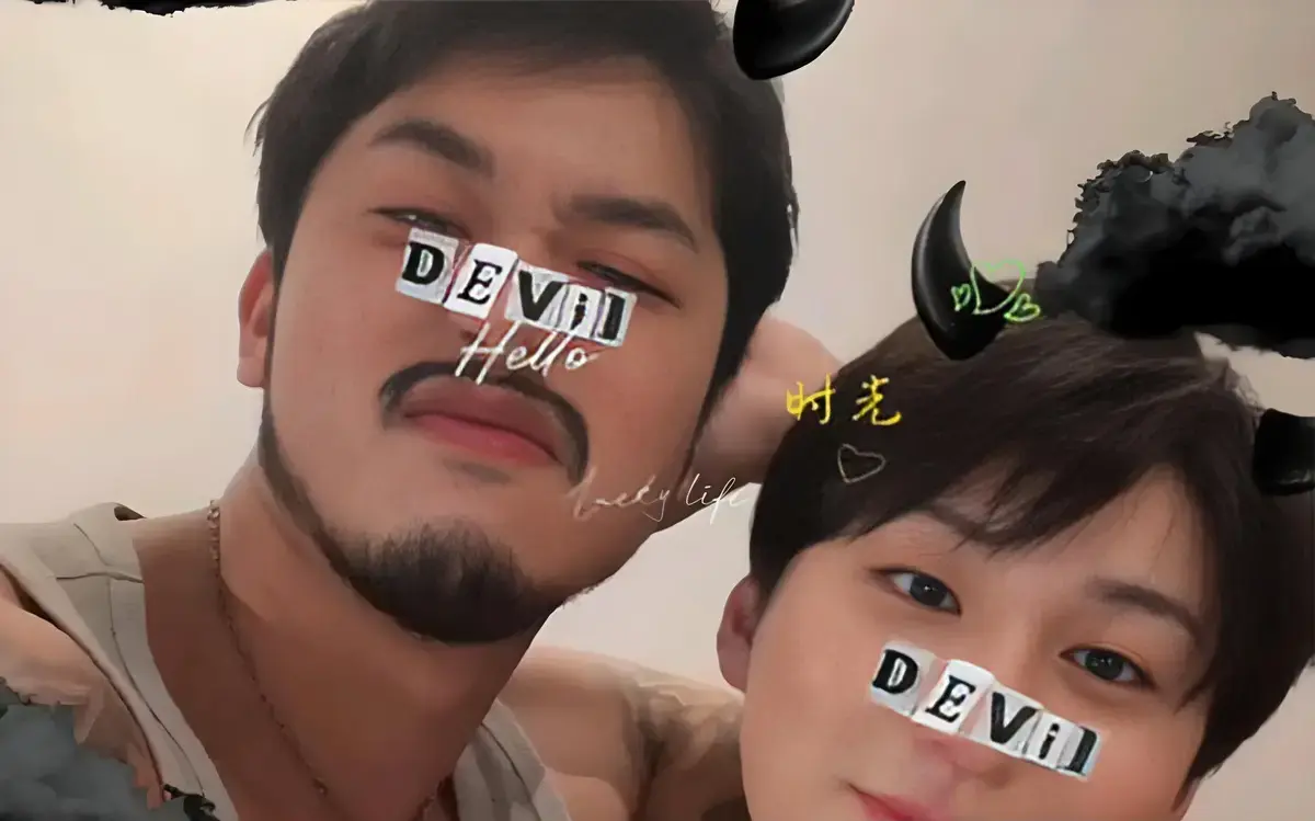《花臂凉太全集》1080P高清无删减在线观看-花臂凉太老师10周年纪录片免费播放-花臂夫妇全集网盘资源高速下载