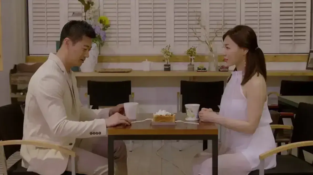 《邻居家妻子》韩语中字1080P高清未删减版-百度网盘夸克迅雷下载-我邻居的老婆完整版在线观看-资源尽在《邻居家妻子》