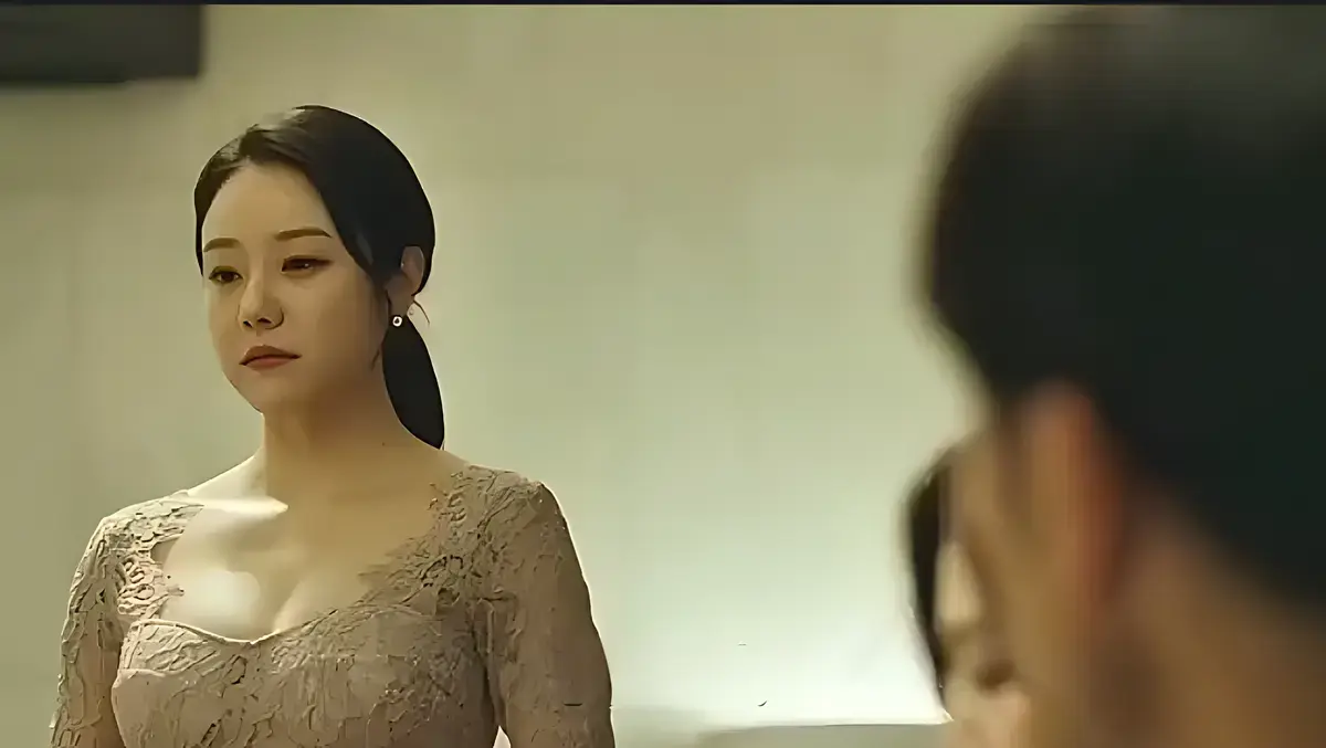 韩国伦理剧《漂亮的保姆》1080P超清未删减资源-《漂亮的保姆》全集中字免费看-小保姆与男主人禁忌之恋剧情