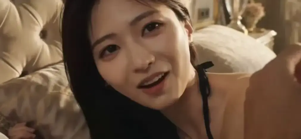 《B中爱情故事》AI短剧全集免费观看-悸动篇4K高清无删减-百度网盘一键转存-B中爱情故事黄豆AI短剧纯净无广告在线播放