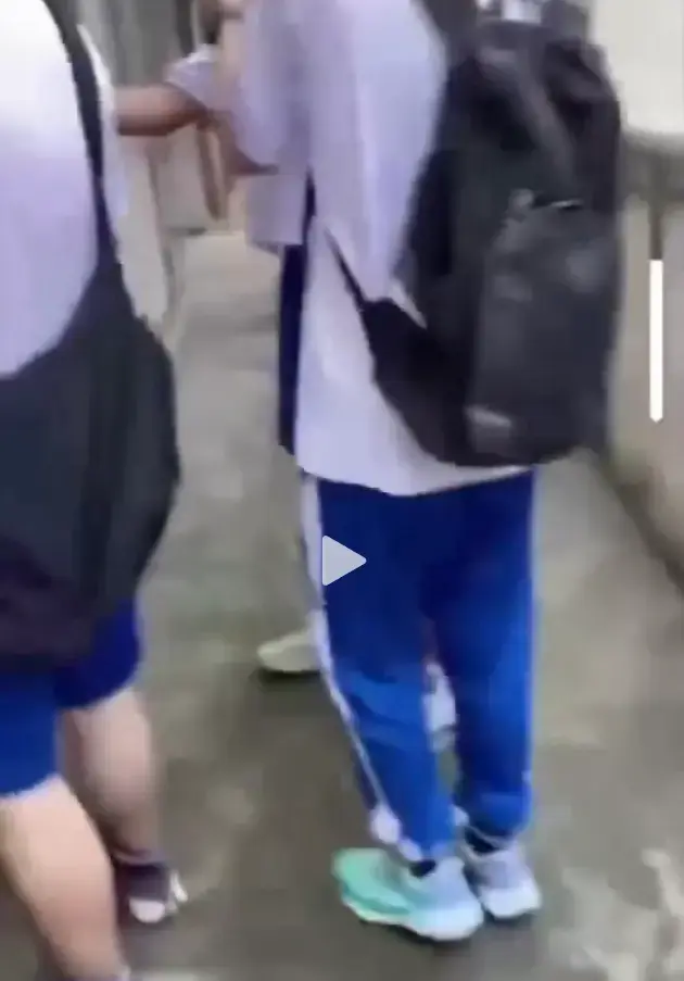 《大昌市第七中学鬼敲门》HD高清无广告免费看-校园恐怖灵异事件实录全集-大昌市第七中学鬼敲门未删减资源